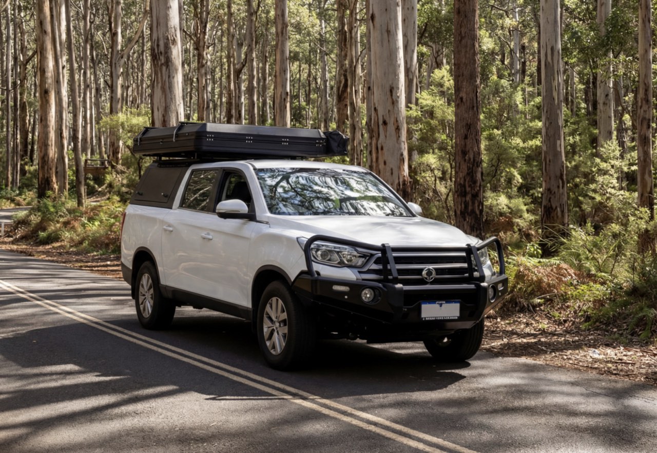 Offgrid Wanderer 4WD camper on an outback WA track