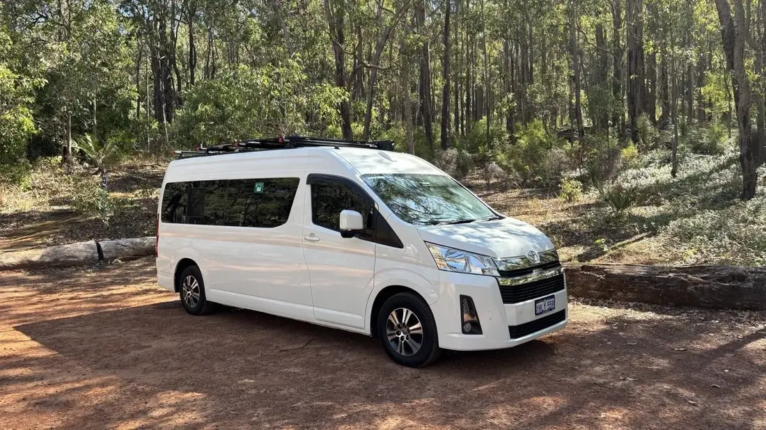 Vicky · Hiace für 4, CAMPERVAN · TOYOTA HIACE GL
